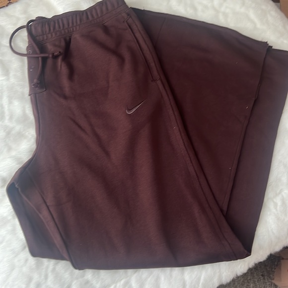 Nike sweatpants - Picture 7 of 9